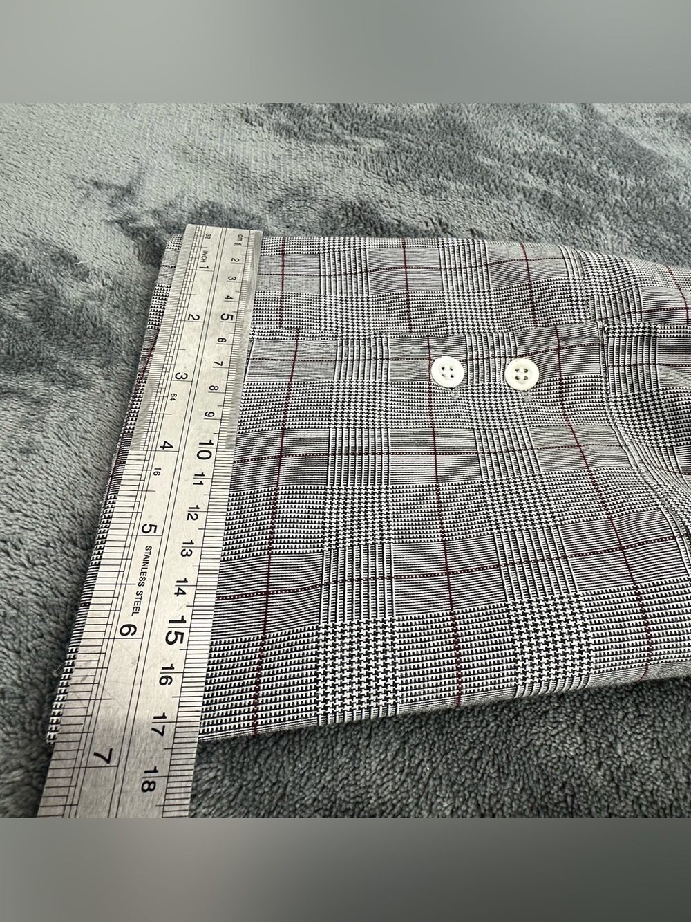 New Revival Women’s Oversized Plaid Belted Button Down Shirt Gray Size M - Picture 12 of 16